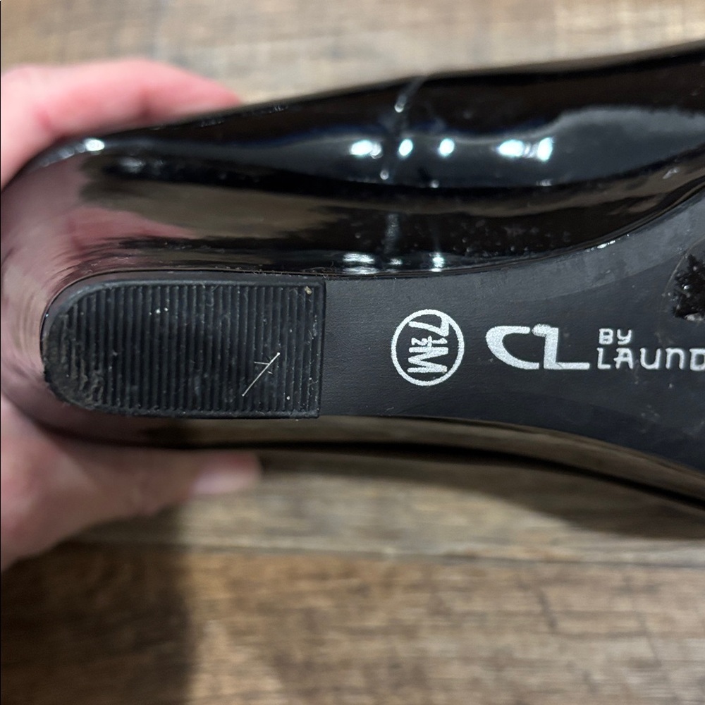 Chinese Laundry Shiny Black Wedges - Picture 6 of 9